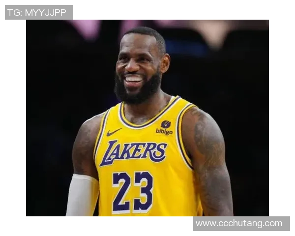 詹姆斯再度领衔湖人取得胜利，表现强势登顶西部排名