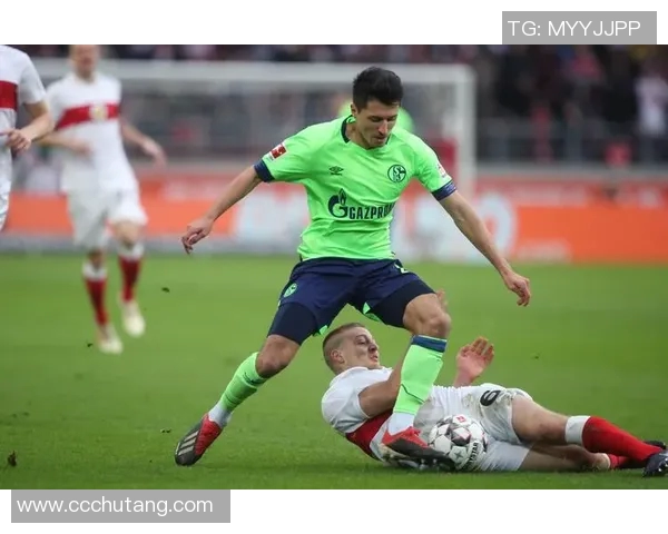 沙尔克04客场逆转击败药厂,终结四连败,喜迎胜利回归!